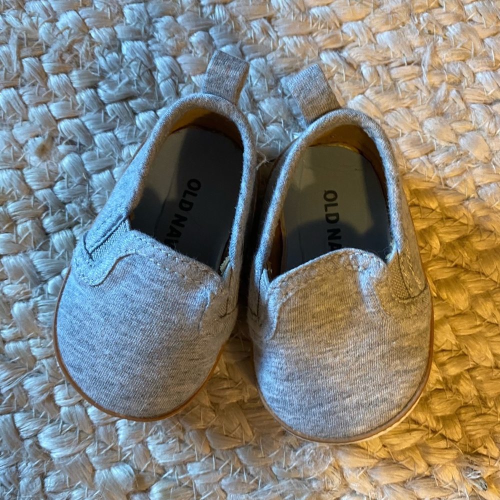 Baby old navy slip on shoes